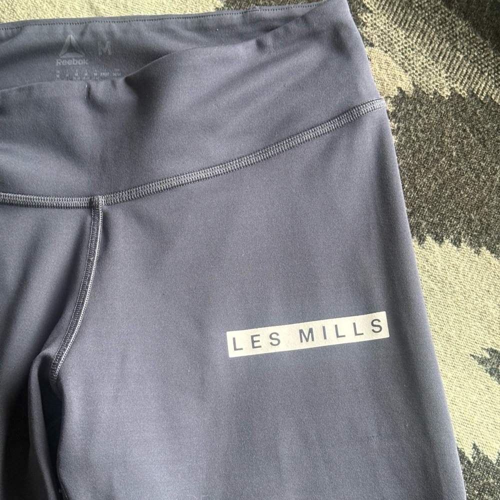 Reebok Les Mills Navy Leggings - Picture 9 of 9